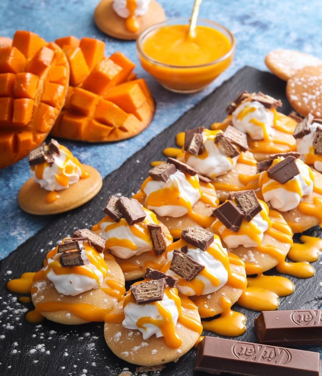 Mango Mania  🤤
#goodfoodclicks #goodfoodinmumbai #foodlover #foodies #food #foodporn #cannon #mumbai  #foodstyling #foodphotography #foodpics #foodstyle #beatthecreativeinyou #foodphotographer #Mango
#Summer2020