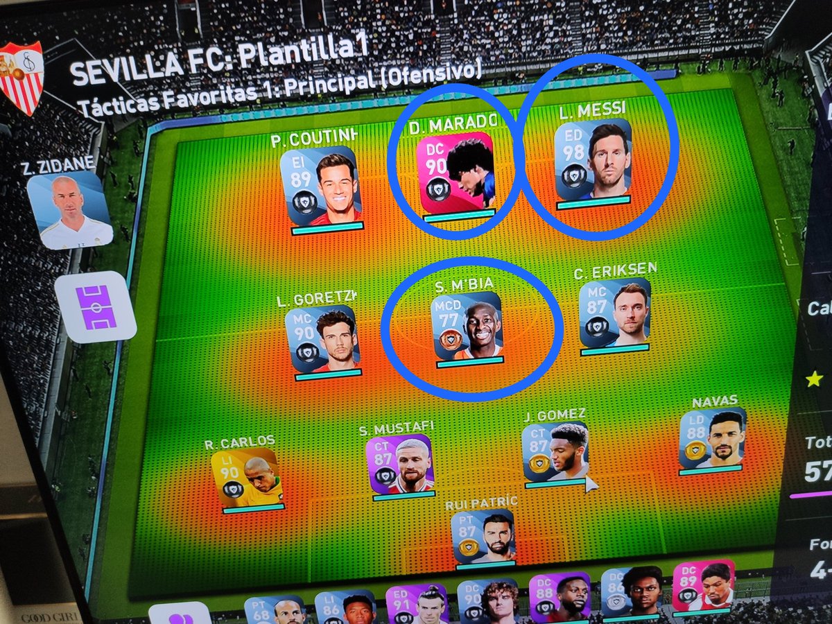 Jaim3_Fernandez's tweet photo. Tengo en #PES a los 3 mejores jugadores de la historia. Por suerte 2 de ellos han estado en mi @SevillaFC  ❤ @StephaneMbia #Maradona https://t.co/9pfUpU5yXi