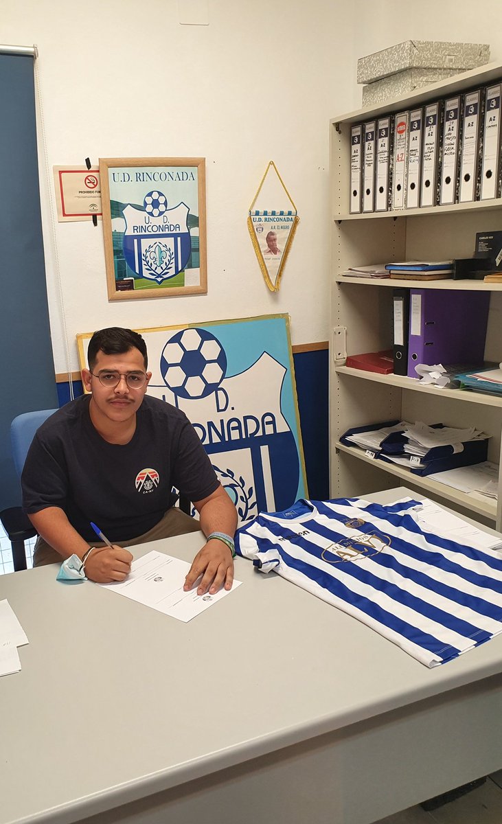 Turno para conocer al entrenador del infantil, Antonio Rivero, en el que será su primer año en el club. Suerte!! #EntrenadoresCantera