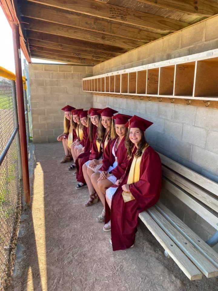 CoachKoltes's tweet photo. Congratulations to our 2020 MGSH Softball Graduates!!! They all represent what a Student/Athlete should strive to be! #proudcoach @KapsnerKate @nikki_roeber @elliehosmann @brookebuchert @nataliegooleyy @mamarsh13 @mlshields52 @MGActivities https://t.co/9NKPIDm9T6
