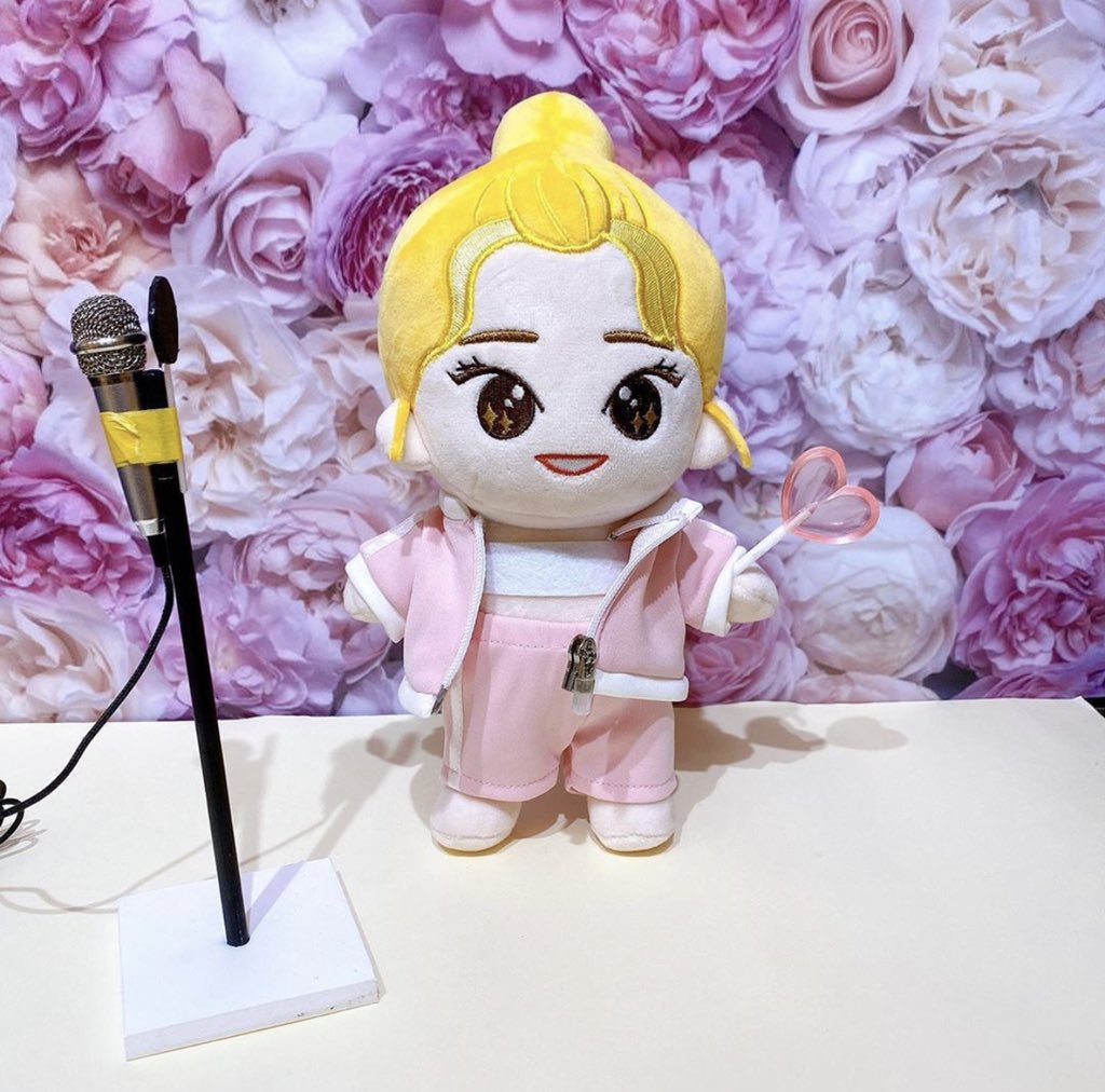 sana.　オーダーページ　アナ TWICE SANA (사나) | 🐹🤍☂️✨ ☆ Follow @sanajypx_ for more SANA