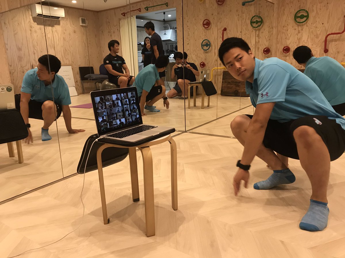 Tsukuba_BPES's tweet photo. 男子ハンドボール部は週2回、ADと契約するS&amp;Cコーチ指導の元、チーム一丸となりオンライントレーニングを展開！

大学として学生アスリートのメンタルやフィジカルを維持するだけでなく、より前向きに発展させていくために！

#筑波大学
#アスレチックデパートメント
#学校スポーツ
#モデルケース https://t.co/53IQLhpvzG