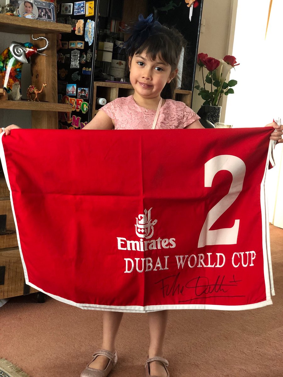 bubbles61981's tweet image. Congratulations to @ITVracing This is my dad's priced possession "the saddle cloth of Dubai Millennium" winning the Dubai World Cup in 2000 signed by @FrankieDettori
@olibellracing