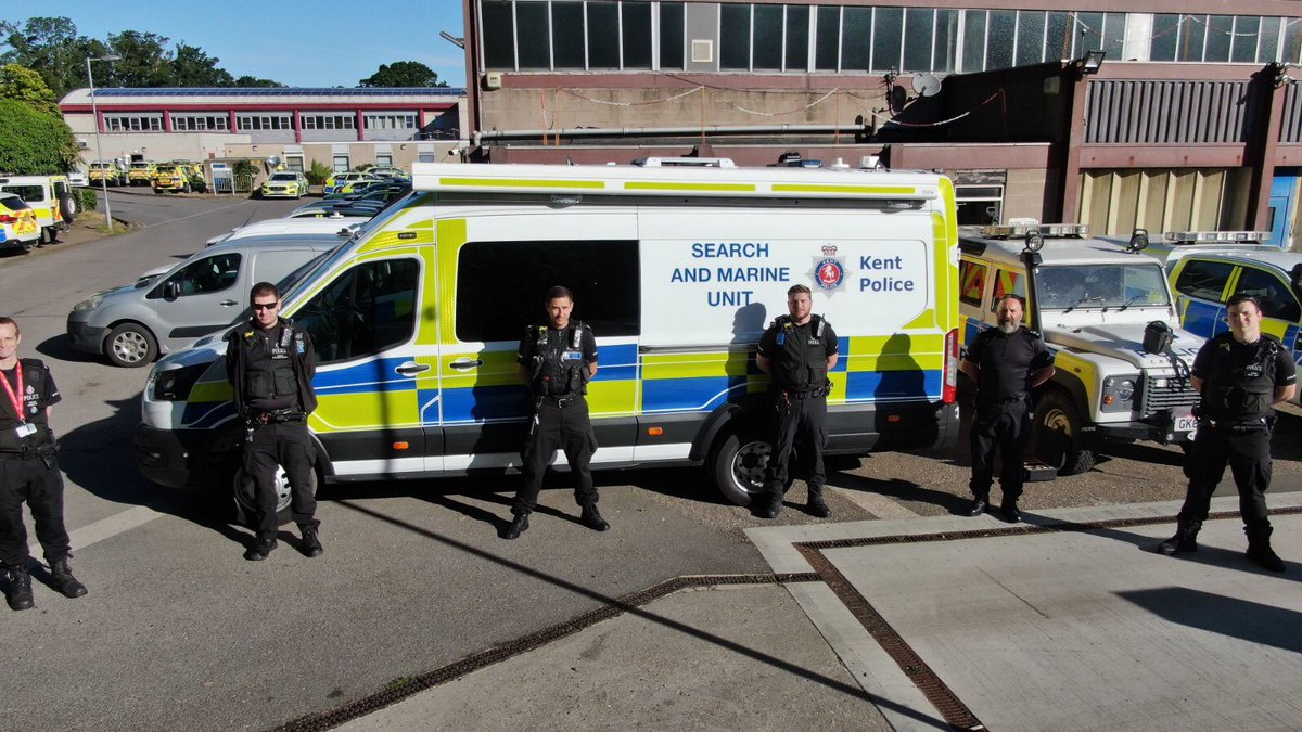 KentSpecials's tweet photo. #SCTacOps #Rural #Marine #dogs officers from all specialist team today are out for #Specialsweekend. Briefing completed and we are off out. If you see us please do say hi! #SCThankYou #NationalVolunteersWeek #Specialsweekend20 ^CH https://t.co/fCz5lplUQZ