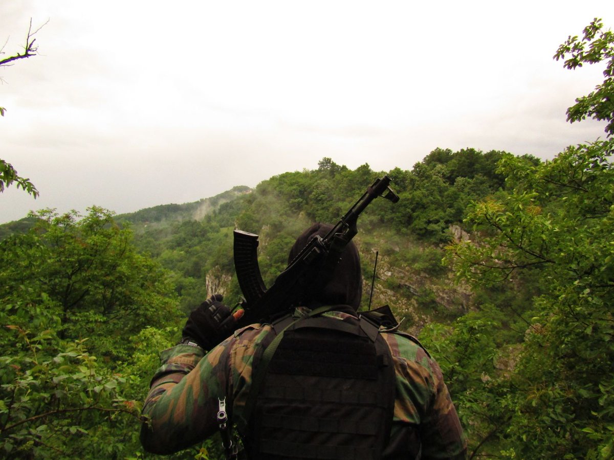 AnarholiberalF's tweet photo. #airsoft #Military #cosplay  #PUBGモバイル #CallofDuty #soldier #guns https://t.co/7qUcEvLbnn