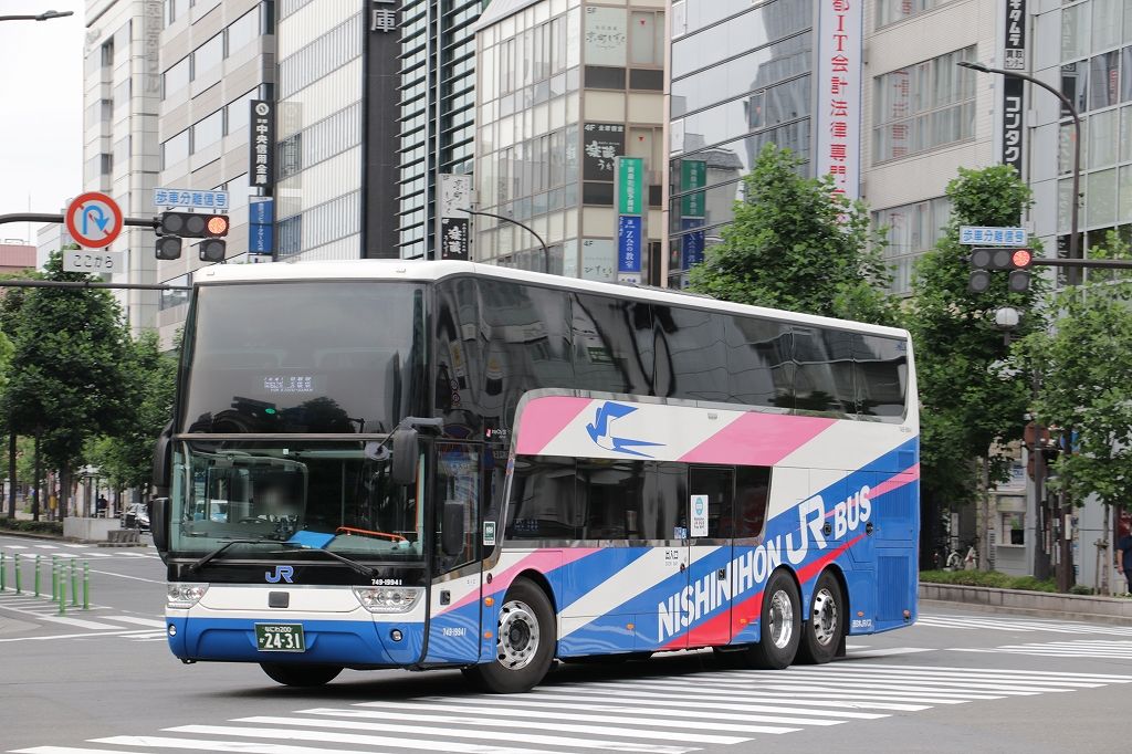 Herotrblog Jrバス関東のインターシティdd アストロメガ 江東0か9 初めて見た江東ナンバー車 グラン昼特急で使用 2階は3列 1階は4列の混合配置 T Co Gvmstpqmvh Twitter