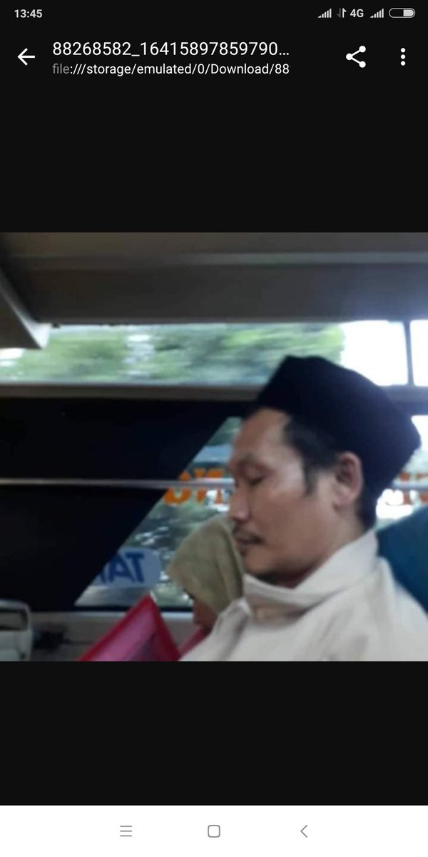 HusinShihab's tweet photo. Saya bersyukur dpt mencontoh dan belajar kpd ulama yg tdk riya, adab budi pekerti dan kesederhanaannya yg dapat menjunjung tinggi nilai Islam rahmatan lil alamin. Saya panggil ust gak ke semua ulama, tapi sama beliau saya panggil USTAD! Klu itu dianggap memuji, monggo ditafsirkan https://t.co/w8VyEnMNdC