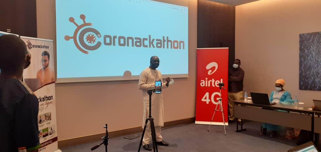 Coronackathon's tweet photo. Nous sommes en direct du @RadissonBlu pour vivre la finale du @Coronackathon 👊🏾🦠 avec un discours plein de boosting du DG de l'@AnsiNiger, Mr @guimbasaidou

Qui seront les 🏅 winners ???
Stay tuned sur nos pages pour le savoir 😉 https://t.co/mrFVfdH3k3