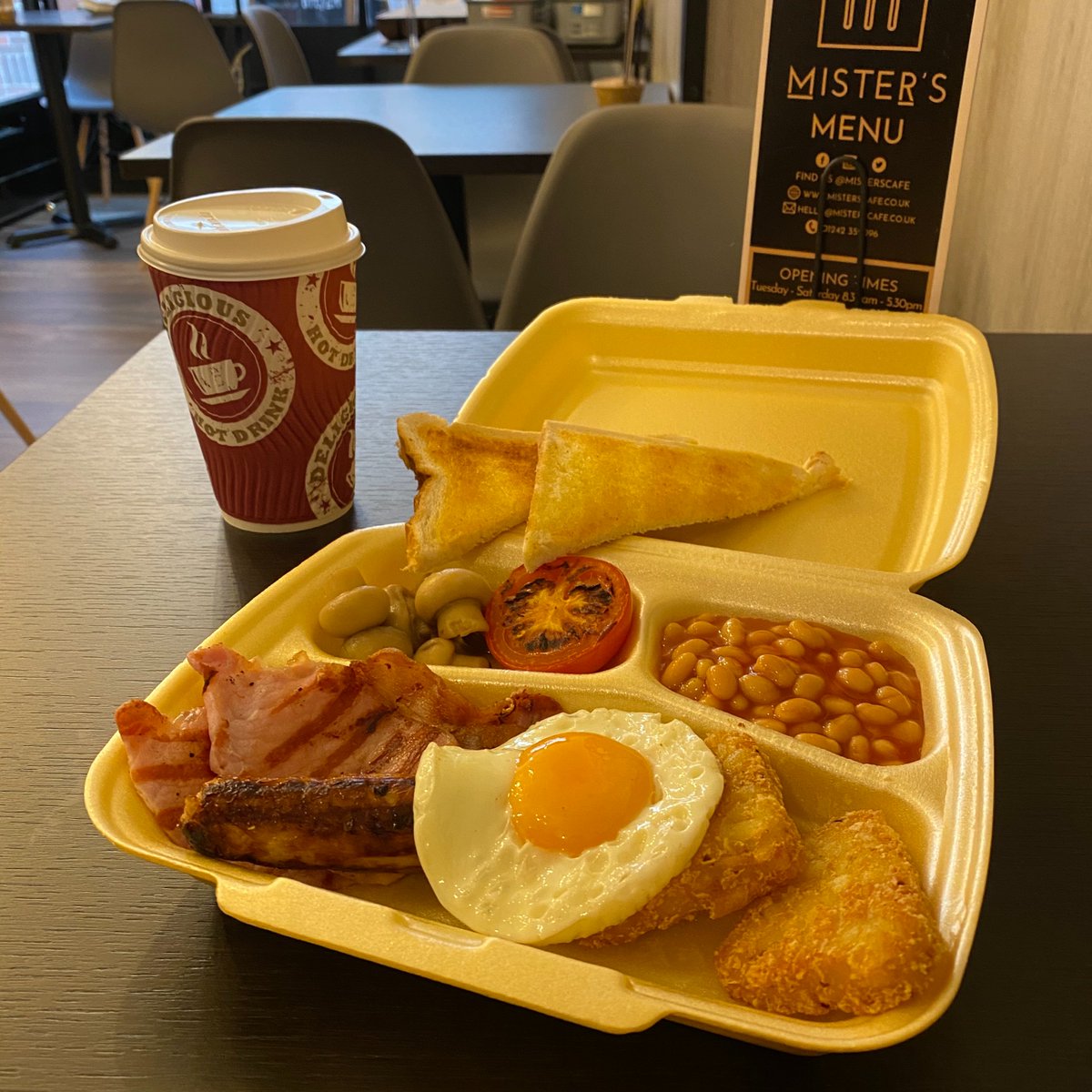 MistersCafe's tweet photo. 🥓🥚 Come and grab one of our popular Breakfasts in a Box!
😲😲 Cooked to order, and only £5.95! Gluten free, veggie and vegan options also available! @CheltenhamBID @OurChelt #BreakfastInABox #supportlocal #breakfast #cheltenham https://t.co/bjZJ79cohJ