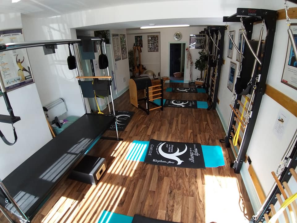 pilates4sport's tweet photo. Bright, airy, ventilated, natural day light - A safe place to train after lockdown .
NEW - THE GARUDA DIFFERENCE - #Pilates sling, #fuseladder &amp; #cadillac #barrells small groups &amp; one to one #St.Helens  #Pilates https://t.co/9DbUf2Fgil