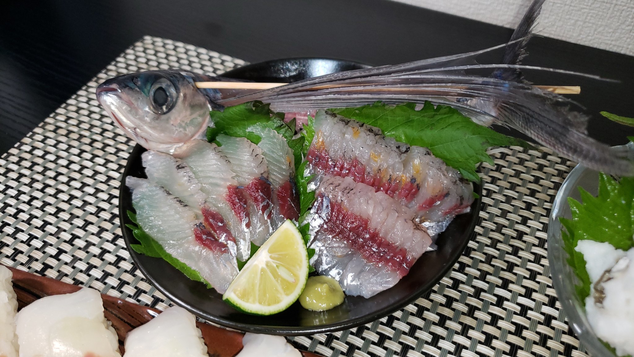 麦茶 ご飯 ウメイロのにぎり トビウオの刺身 ハモの湯引き ハモの潮汁 鯛めし めっちゃ豪華 麦茶 ご飯 ウメイロのにぎり トビウオの刺身 ハモの湯引き ハモの潮汁 鯛めし めっちゃ豪華