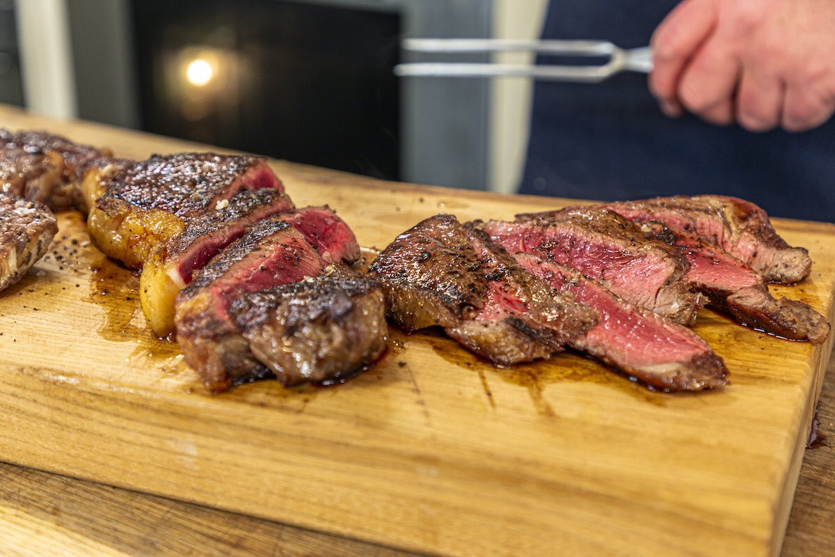 sat_jamesmartin's tweet photo. You asked for a Steak Masterclass...well here it is, with everything you need to know to get your steak perfect every time! Choose from cooking on a BBQ or in a pan. Info 👉 https://t.co/60rbvq5CIq https://t.co/HuM3Eyn6LX