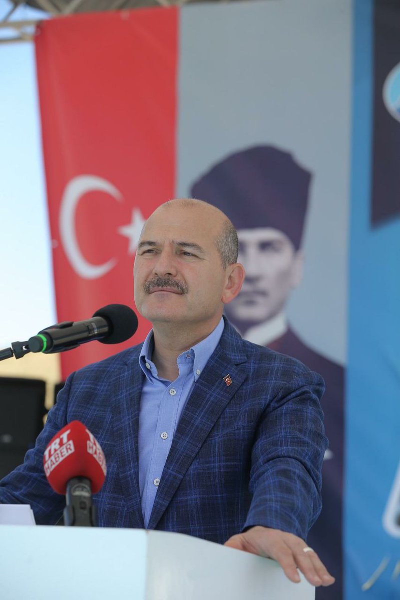 suleymansoylu's tweet photo. Bugün Ağrı'da, bir ayakkabıcılık sitesinin temeline harç dökmüyoruz,
Terörün üzerine harç döküyoruz...

Burada 7000 kişi çalışacak
Şen ol Ağrı

📍Ağrı Ayakkabıcılar Sitesi Temel Atma Töreni https://t.co/ivc7Y4XlLX