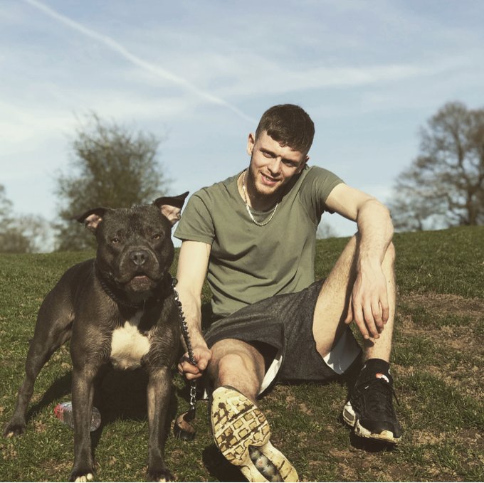 Head over to Instagram if you want to see some pics of me without my cock out.

Insta: Aronbaininsta