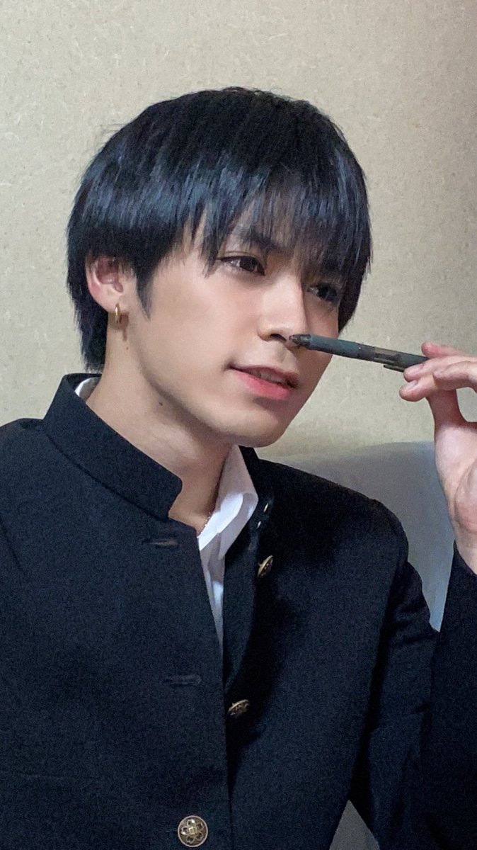 せ 学ランの下にパーカー着てんのニヤニヤする