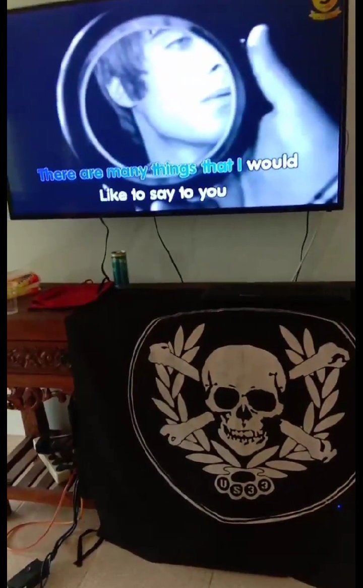 semoga kawan yg ga hadir sibuk dengan kesibukannya,kita tetep saudara sampe mati.
sing sarukses kawan
Ini rumah kalian
Ini keluarga kalian
Angkat gelas kawan 🍻🍻🍻