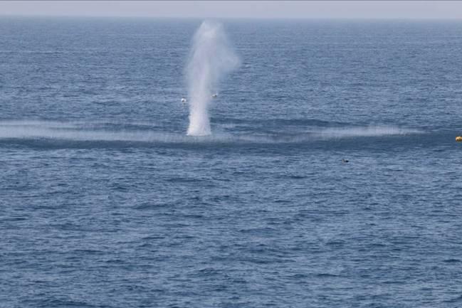 COMUKMCMFOR's tweet image. Taking care of business.

Practising the removal of underwater threats to merchant traffic is crucial to ensuring we are ready to protect the free flow of commerce. @RoyalNavy