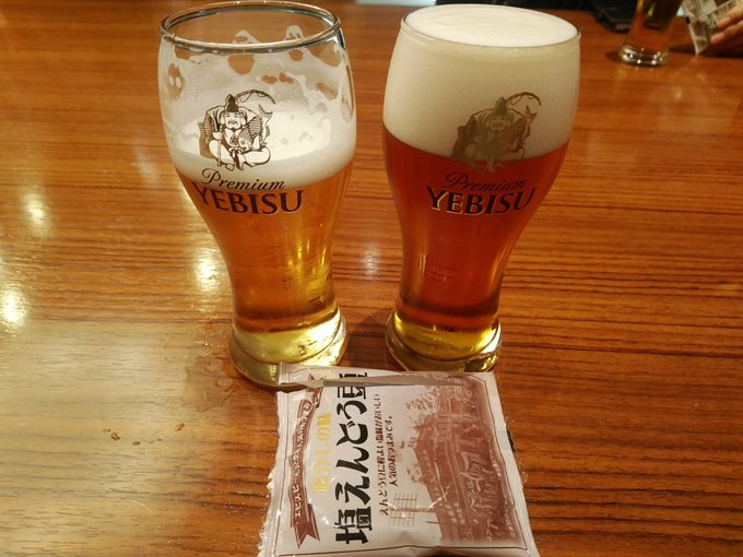 ネタばらしすると元々お酒はほとんど飲まないのです。
最期に飲んだのは2019年の5月28日に行ったヱビスビール記念館の試飲が最期でしたw👈のグラス分しか飲めなかったのです💦超下戸🍺
イイね1000言ったら月くんのゲス顔したかったのに残念(∗ˊᵕ`∗) 