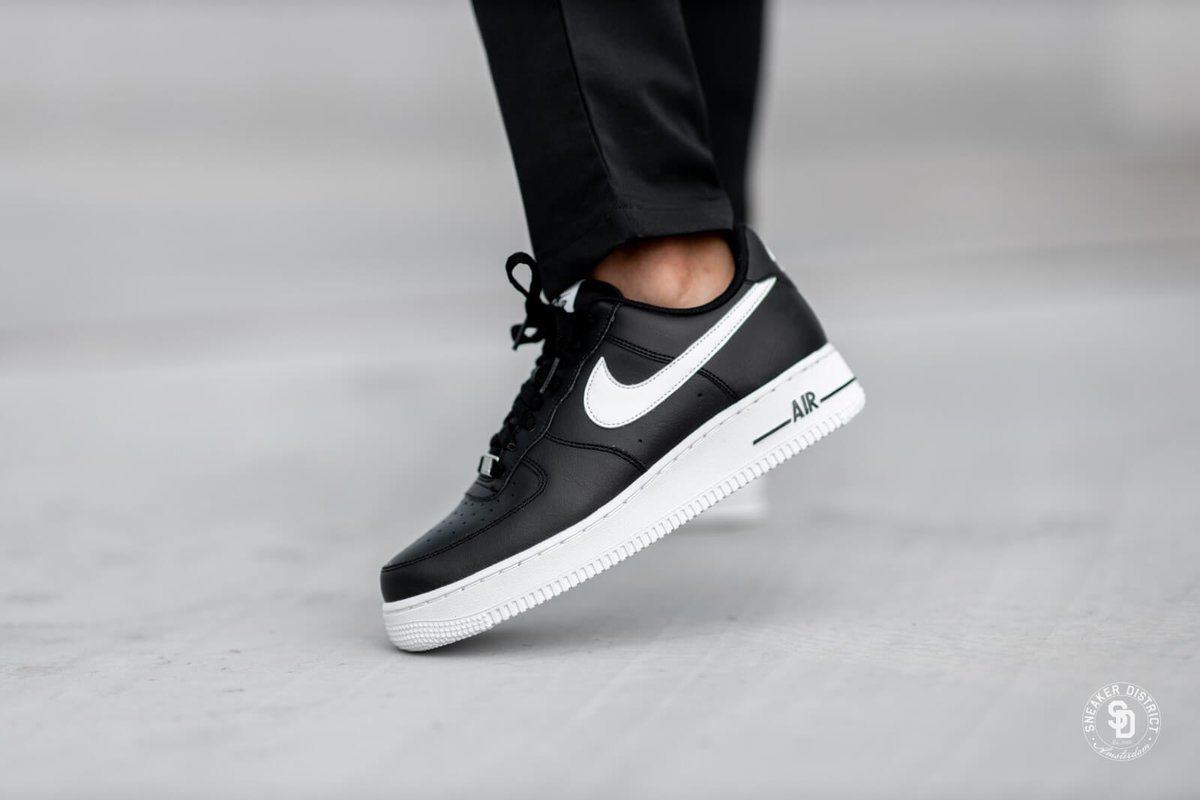 black air force 1 canada