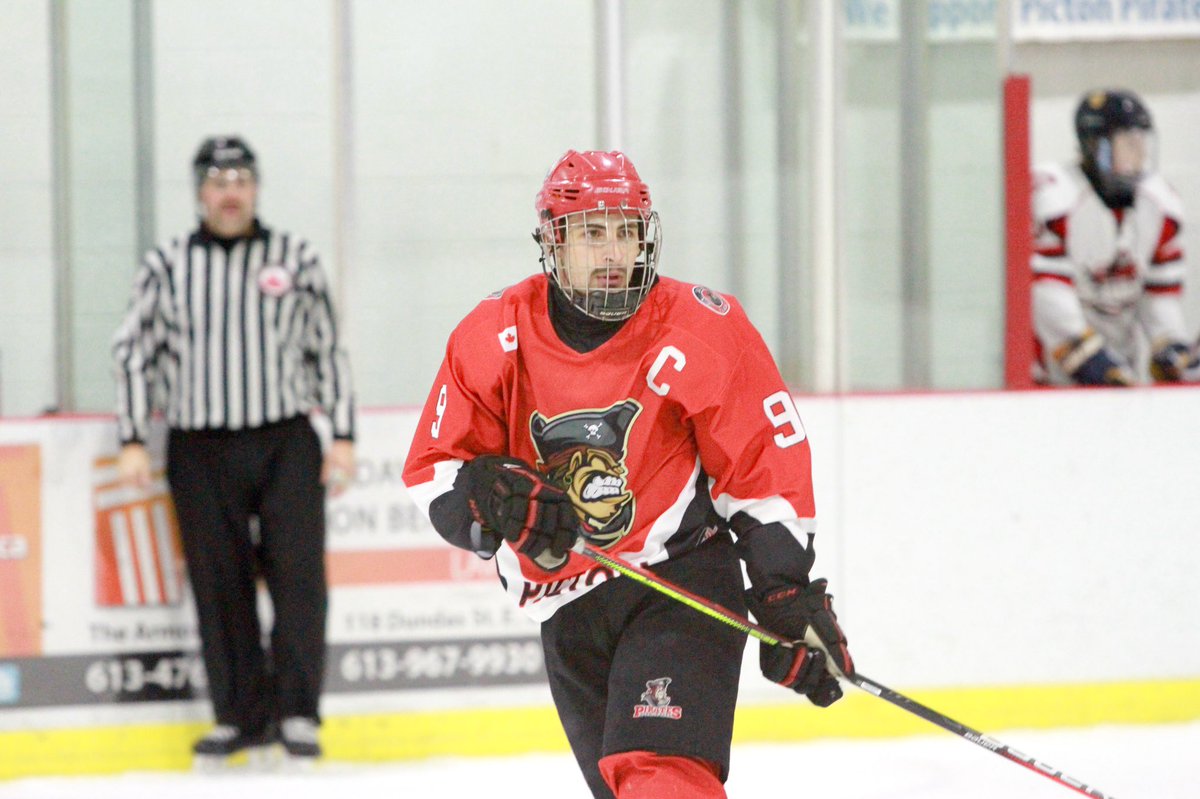 PictonPirates's tweet photo. The William "Bill" Strachan Memoral Award for Sportsmanship goes to @96Willie . In 43 games Will had 8 PIMs and in 229 career games had only 50 minutes in penalties. https://t.co/sGfJjCws8I