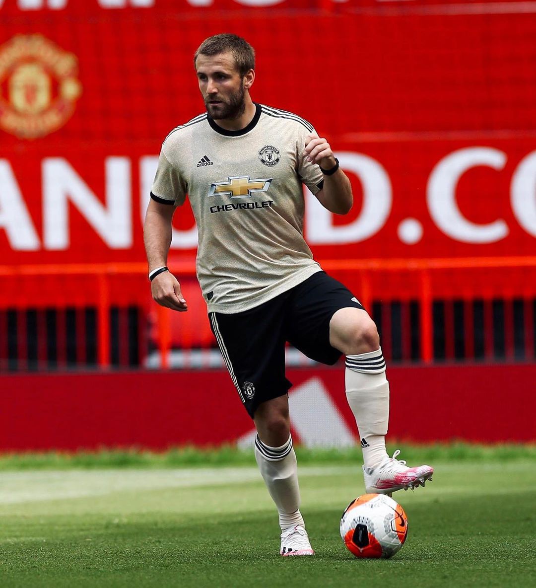 EZ15Ah1WsAAOt9G?format=jpg&name=medium