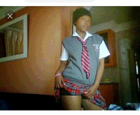 cjnyongesa's tweet photo. My fellow men . They are not in uniform now and they look like grown ups. Watch out, they are minors and it's illegal to make love with them. They might not have self control but you have. Itisha ID. Funga zip. #6thjune #pregnant #wanjohi #StateHouseTime https://t.co/UUSKQD0aGI