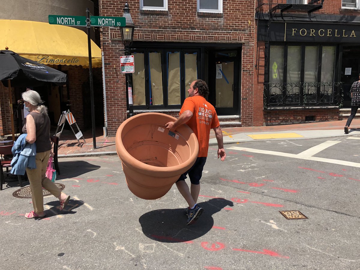 IeraciCorp's tweet photo. Starting to get Limoncello ready for outside seating. Opening on Monday North end Boston!!! Come enjoy amazing food and beautiful weather! ☀️🍷 #landscaping #ieracilandscaping #ieraci #limoncello https://t.co/3WmNKBUdKR