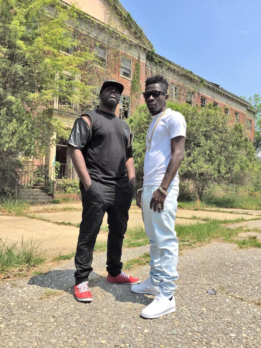 shattawalegh's tweet photo. I want to visit Greece 🇬🇷 and Malta 🇲🇹 after corona 👊🏽my people dey there plenty 
I love the way they are enjoying my tunes #Dream 
https://t.co/y0tCMkeRoD https://t.co/cTNGoRkIHY