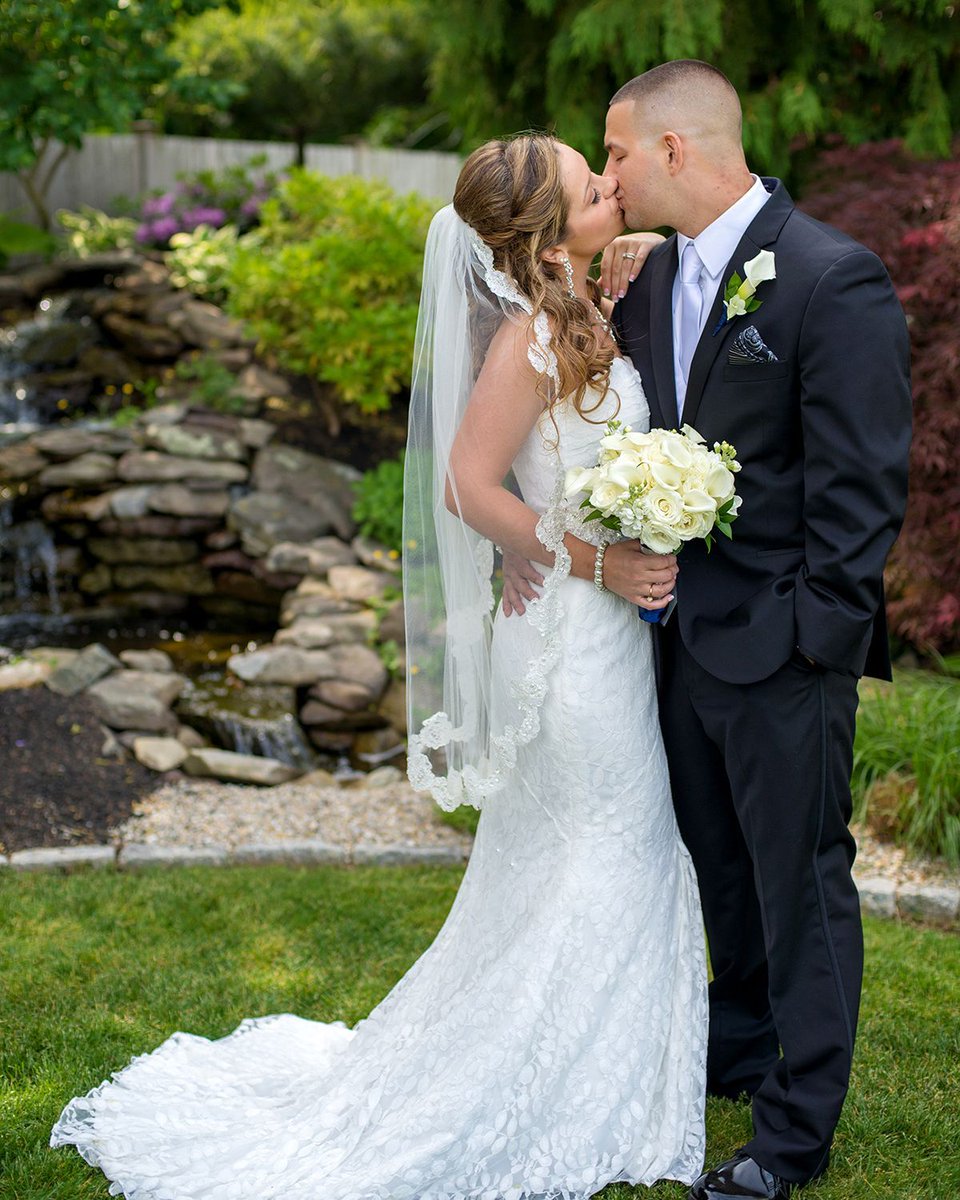 Kurt + Sarah were #married at @KirkbraeCC #5years ago today 💕 #HappyAnniversary! #withyourmemoriesinmind #riweddingphotographer #rhodeisland