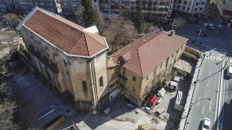 davut gul on twitter gaziantep yeni ogretmenevi nin yapim ihalesi gerceklestirildi mevcut bina yikilarak anadolu arkeololoji enstutusunun alanina katilacak hayirli olsun tarih ve kultur sehri gaziantep https t co 8kigt9vzdc twitter