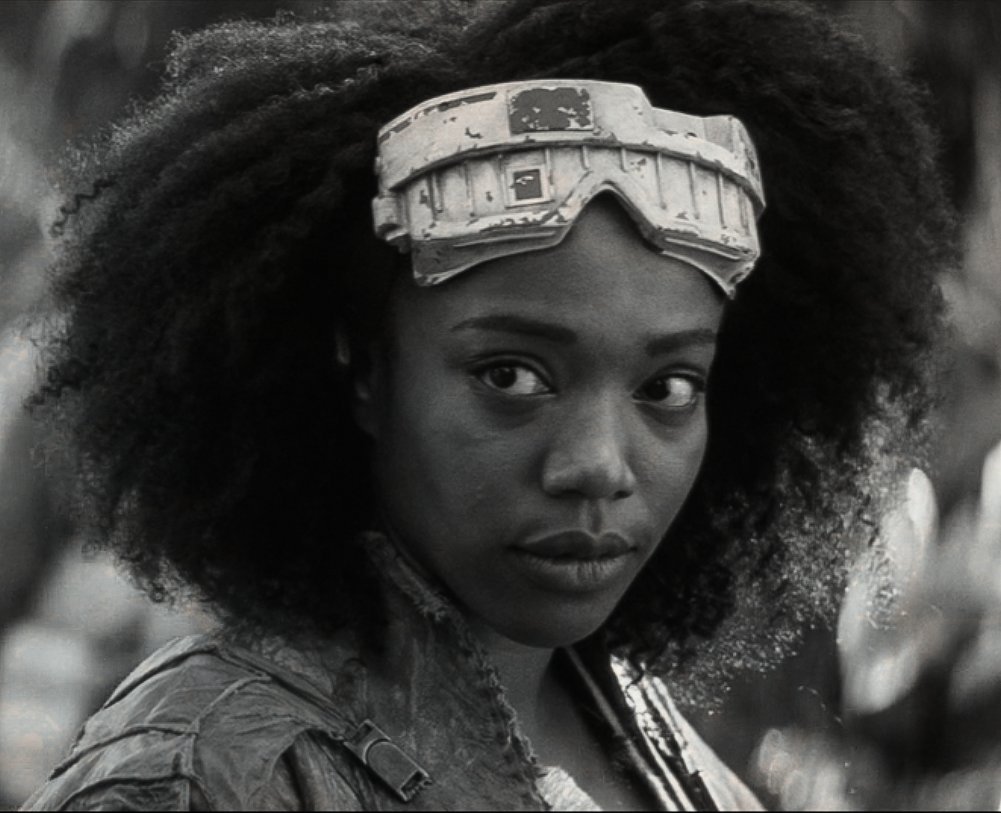 MacroUniverse's tweet image. Get this MLU Rise of Skywalker A4 Poster, signed by Naomi Ackie, who plays Resistance hero Jannah.

Full amount will be donated to @NAACP_LDF, with confirmation posted on here. 

There is only one, bid now: ebay.co.uk/itm/2240363958…

#BlackLivesMatter #StarWars #LEGO