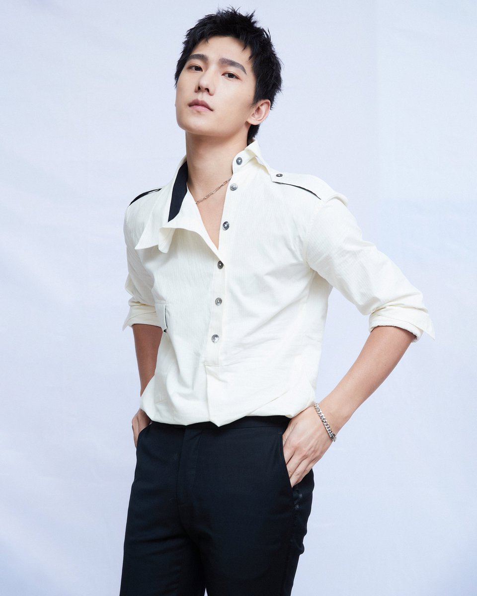 FulltimeBusy09's tweet photo. Kill me 😍😍😍😍😍
หล่อค่ดๆๆๆๆๆๆๆ
หยางทีมอัปรูปจ้า
#YANGYANG #หยางหยาง #杨洋 https://t.co/0UU5qehOCu