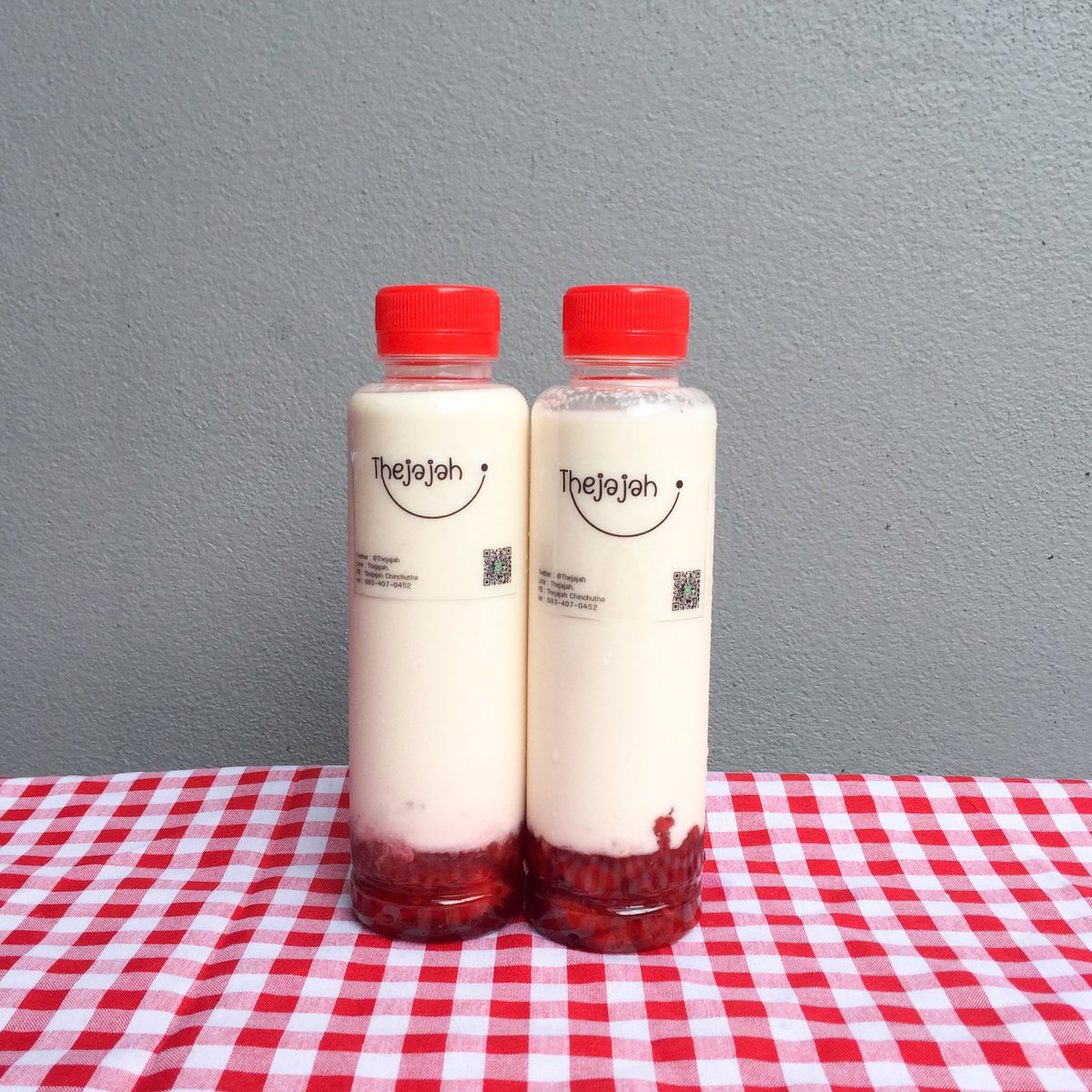 Thejajah's tweet photo. อยากดื่มนมนุ่มๆเชิญทางนี้ค่ะ 🥛🍓🍑
นมสดผลไม้
1. นมสด รสสตอเบอรี่
2. นมสด รสพีช
3. นมสด ธรรมดา

ทำไซหรับเองนะคะ ไร้สารกันบูด มีเนื้อให้เคี้ยวเพลินๆด้วย  ยิ่งแช่ตู้เย็น จะกลมกล่อม เรายังคงเน้นความหวานหอมนุ่มนะคะ  ✨💘

ราคาขวดละ 25.- บาทค่ะ 

🌙✨ ส่งในกรุงเทพ ปทุมธานี นนทบุรีค่ะ https://t.co/Y7MygnWIb3