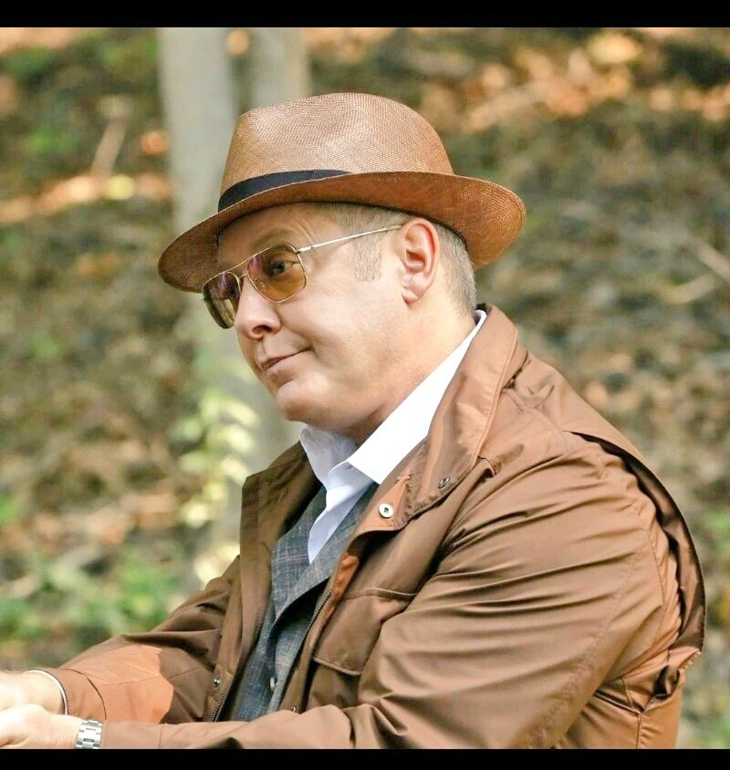Kvaati's tweet photo. Lizzy, I have a case. 
A president has been holding his people hostage ...Dembe is already in the jet. Let's go and talk about the duffel bag. https://t.co/7jHYXx6EYW