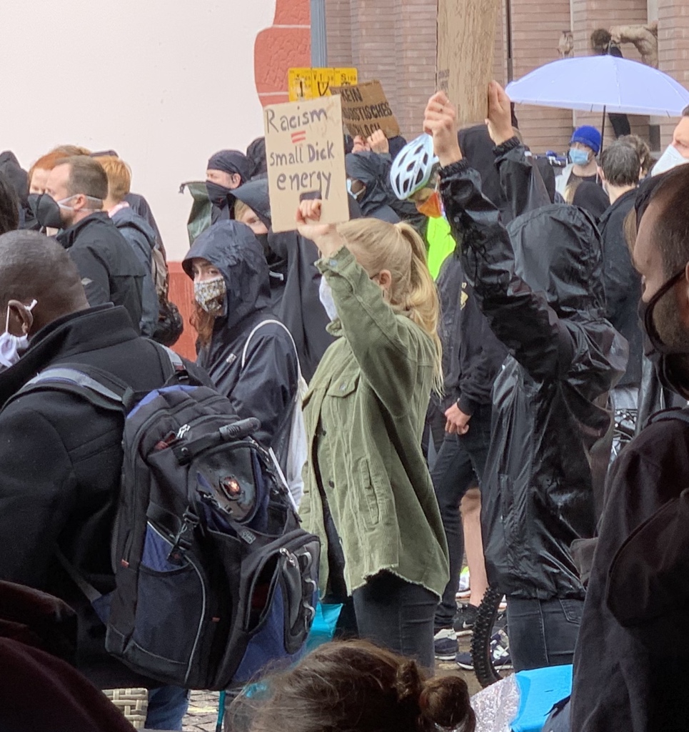 schischa tweet media