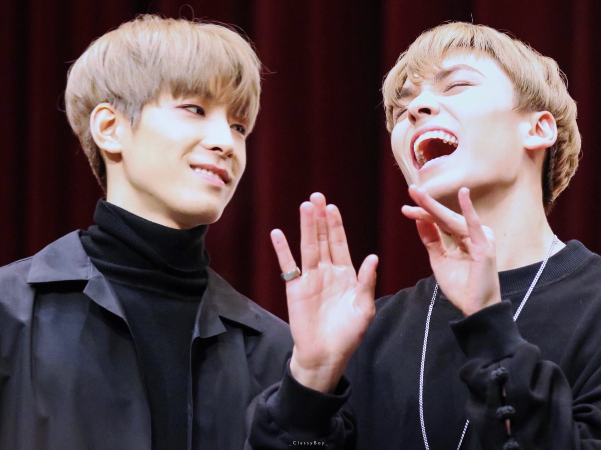 daily_wonsol's tweet photo. 171012 #원솔 #WONSOL #원우 #WONWOO #버논 #VERNON #세븐틴 #SEVENTEEN @pledis_17
©classyboy_vn https://t.co/xqELJhTWyA