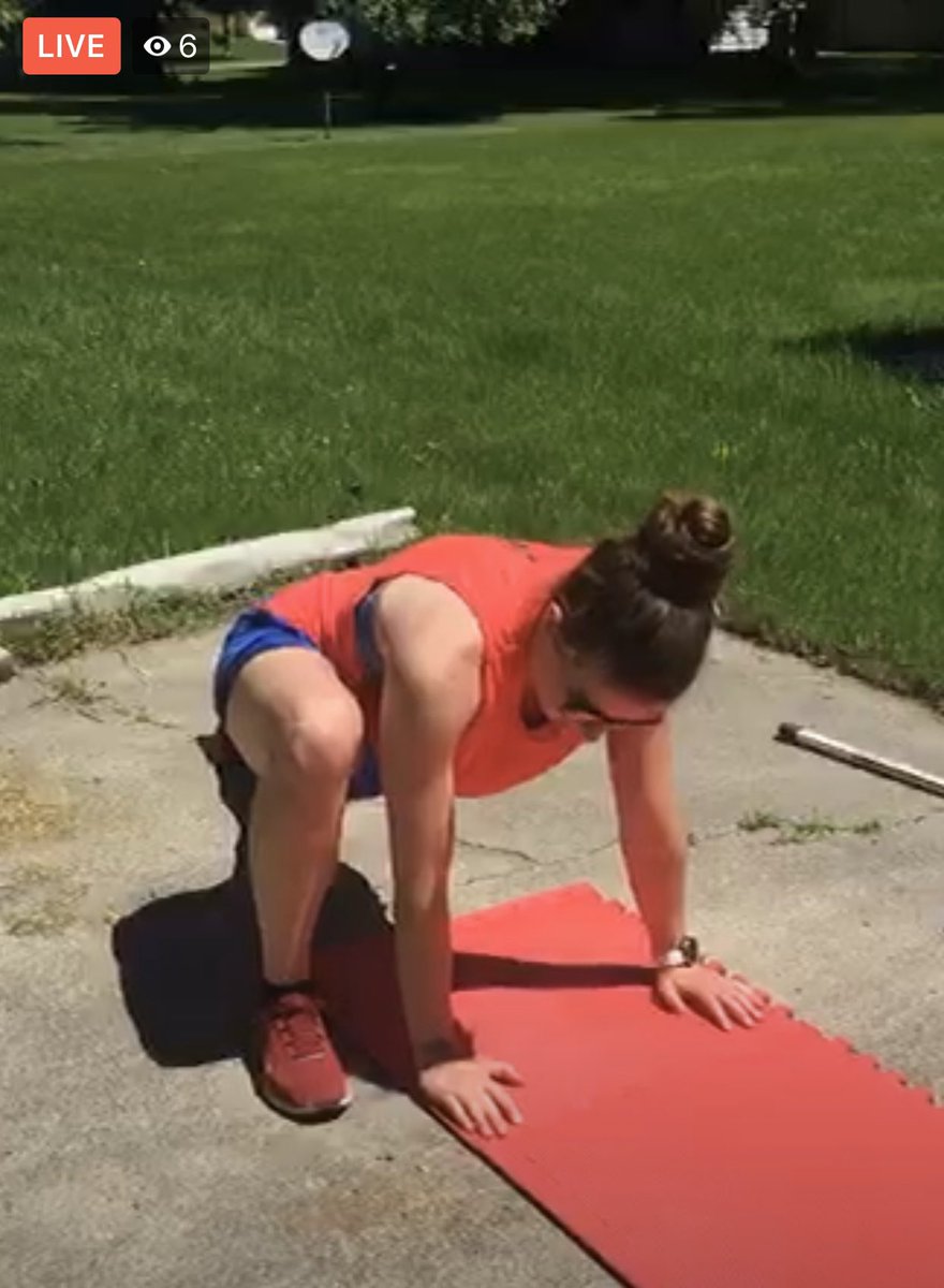 wphlive's tweet photo. @CianaNiCMPC ‘s home workout is now on Patreon. #HandballAtHome #QuarantineWithWPH https://t.co/xiuOouIfPP