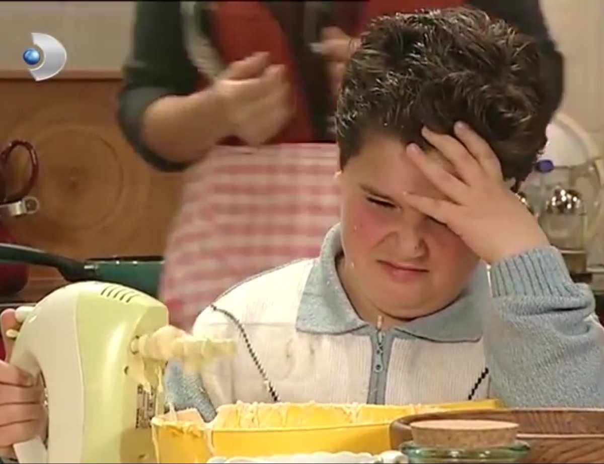 hayatım bok yoluna gidiyordur ama yemek yemekten de vazgeçemiyorumdur