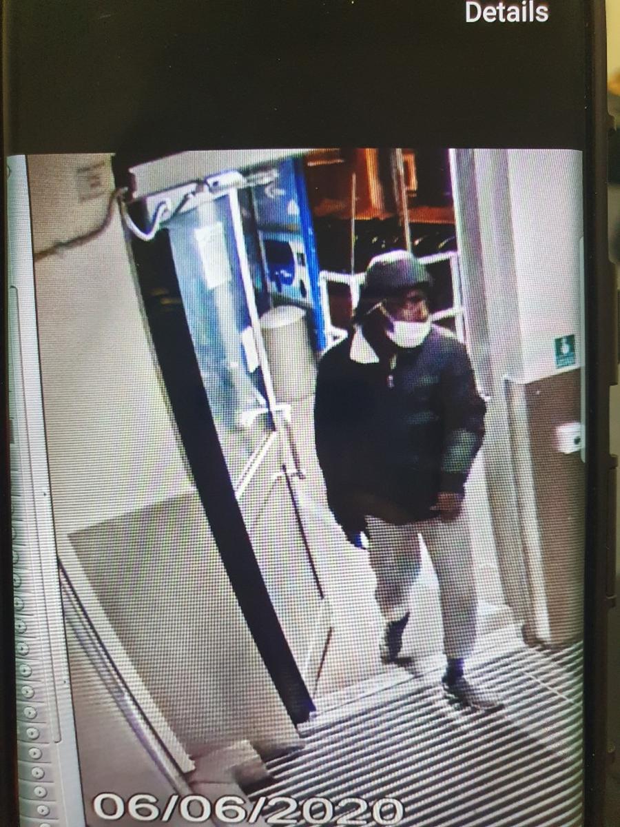 Please use the hashtag #findollie so that we can get this trending.  Ollie has been missing for 24 hours and this has not been picked up by any local or national media outlet