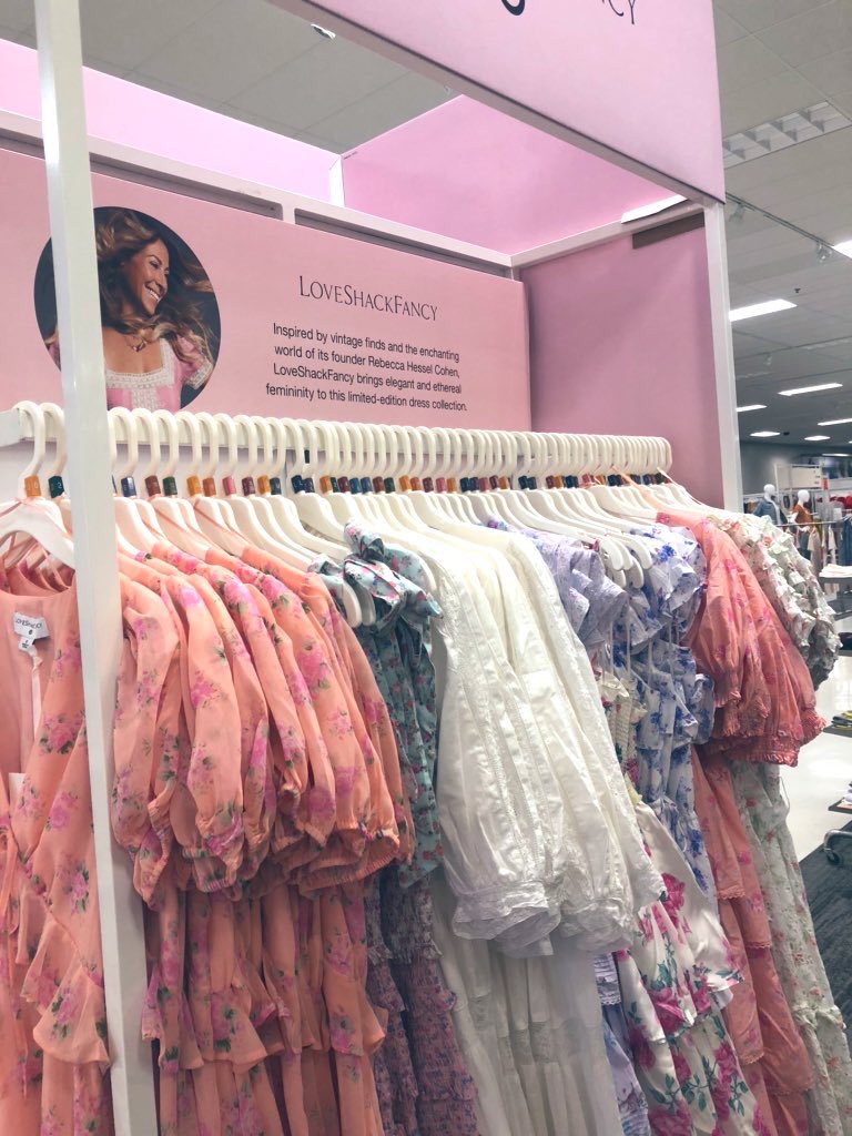 NikkiPaolicelli's tweet image. Happy Designer Launch Day!!! Couldn’t be more proud of my style team at 1474 for executing another fabulous limited time only designer launch! 🎯 👗 #LTO #Target #TargetStyle