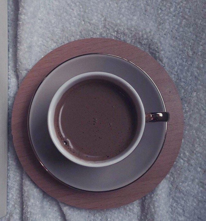 __k07k's tweet photo. لكل حُزن قهوة، ☕️
ولكل سعادة هٌنالك قهوة، ☕️
ولكل صداع كذلك قهوة،☕️
هي سيدة المشاعر وسيدة الأوقات .☕️

#حكايه_قهوه☕️ 
@Kings_of_ahli 
#قروب_ملوك_تويتر https://t.co/5YRMbPnbDr