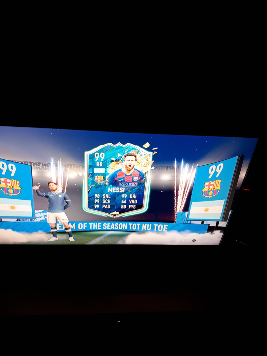 DS9269's tweet photo. Thanks EA, best pack pull all year :) https://t.co/BAnMz5UXyi