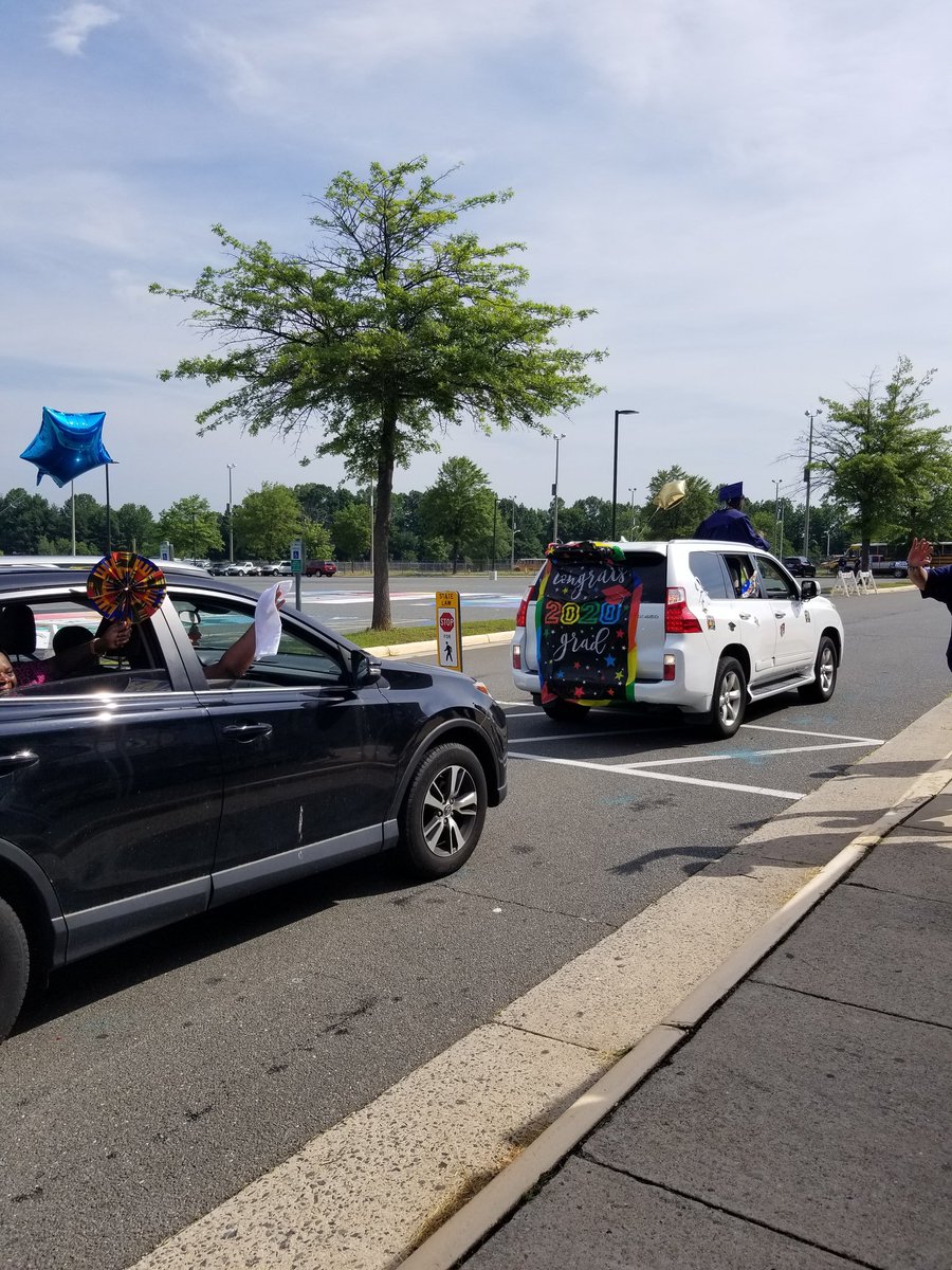 Hyltoncares's tweet photo. Nana looking like royalty with his entourage https://t.co/Z850u7KogL