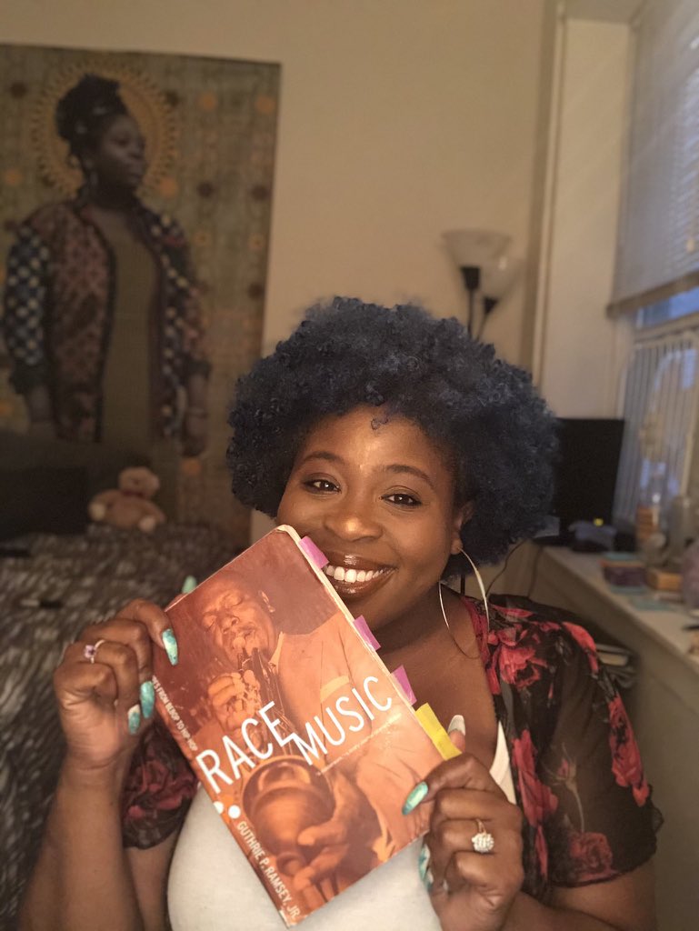 NonameBooks's tweet image. BOOKS OF THE MONTH

Shakira (@KoffieKakeKi ), Our Project Manager picked Race Music: From Bebop to Hip-Hop by Guthrie Ramsey

Our founder @noname felt it was important to go back to our old routine of picking two books a month. She chose Blood In My Eye by George Jackson.

READ✊🏾