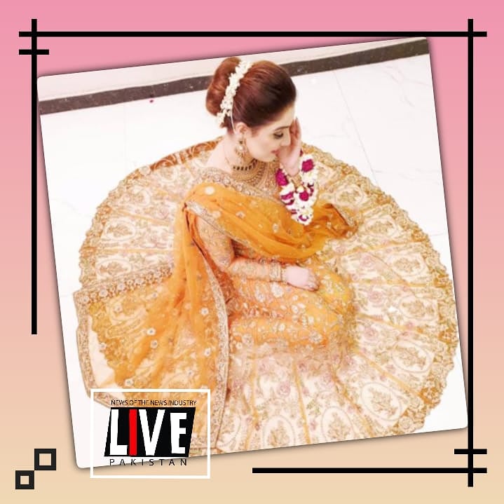 LiveMagazinepak's tweet photo. In a programme an anchor needs to adjust him/herself according to the mood of the show. Just like that they tend to adjust in real life too. It is not all serious and intense all the times. This picture of  #meraymutabiq host @shajianiazi is a proof. 
#livepakistan https://t.co/uftDWkNmIa