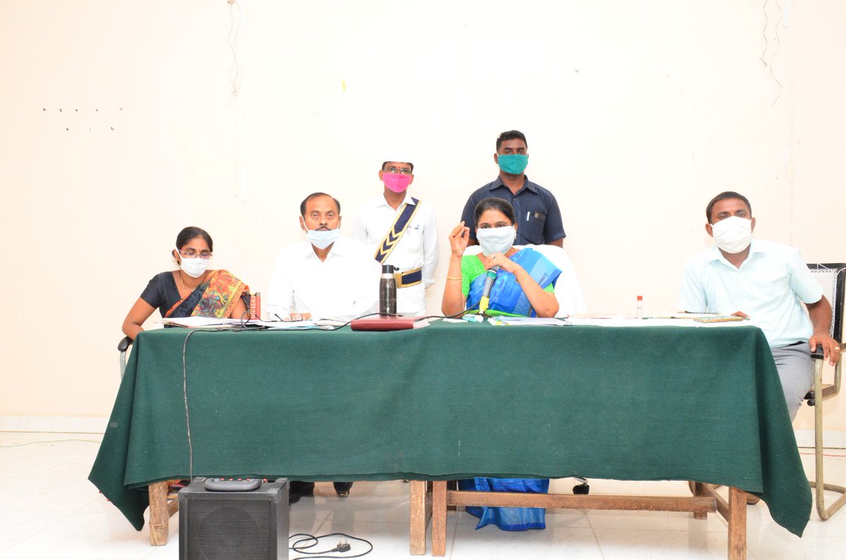 పారిశుధ్యం,హరిత హారంపై సమీక్ష నిర్వహించిన వనపర్తి జిల్లా కలెక్టర్ షేక్ యాస్మిన్ బాష.