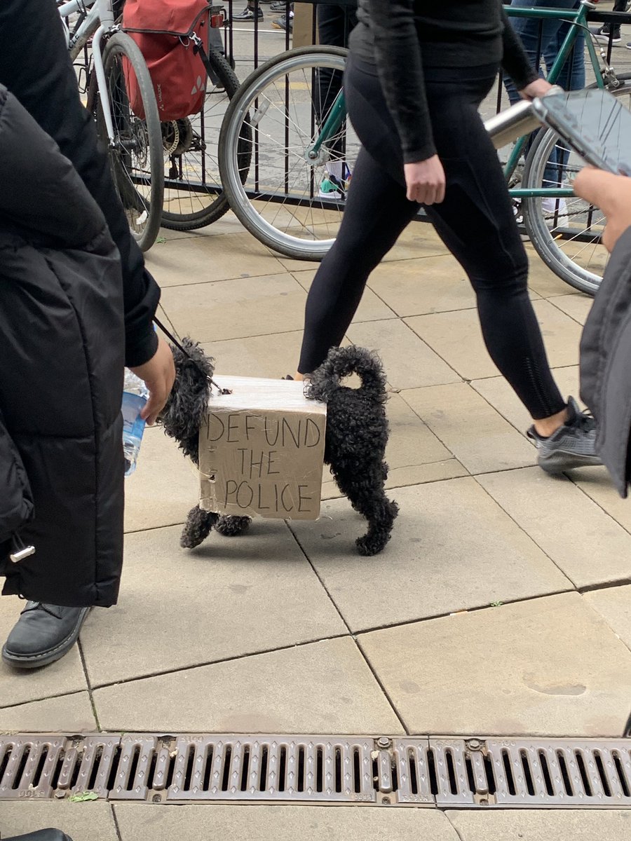 Geo_Wil1's tweet image. I love this city. #fuckracism #manchesterprotests