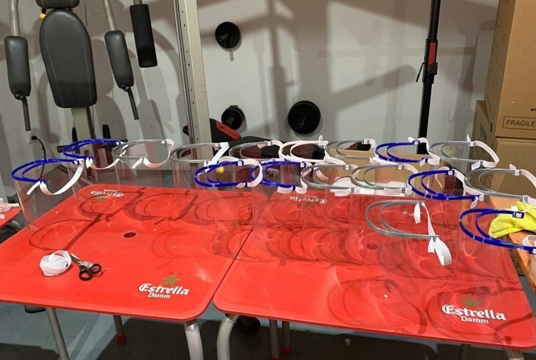 joveselcoc's tweet photo. L'Ampa de l'Intitut d'Almenar ha col.laborat amb un donatiu de 1000 euros per comprar material per les impresores 3D. Us agraïm molt aquest acte de solidaritat! Gràcies a totes les donacions hem pogut entregar 1500 pantalles! @cerockoalmenar , Quedem? i @joveselcoc https://t.co/aQkkWiU2k6