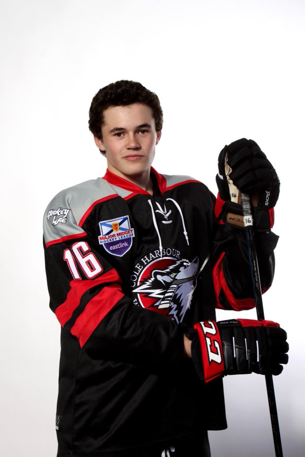 QMJHL's tweet photo. Carter Murchison from the @CHWolfPack will get to wear the same colors soon enough - he is picked 43rd by the @HuskiesRn! #QDraft https://t.co/sUn681JMJL