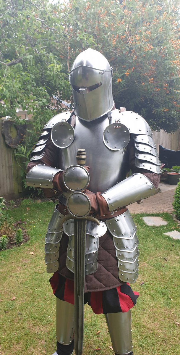 Vlad_Humperdink's tweet photo. #Larpkit #Knights
Larp kit update!
Managed to try everything on! It feels so awesome!
Can't wait to get back to Larp events when season 2020 of Planet Earth ends. https://t.co/dF8s4xmbid